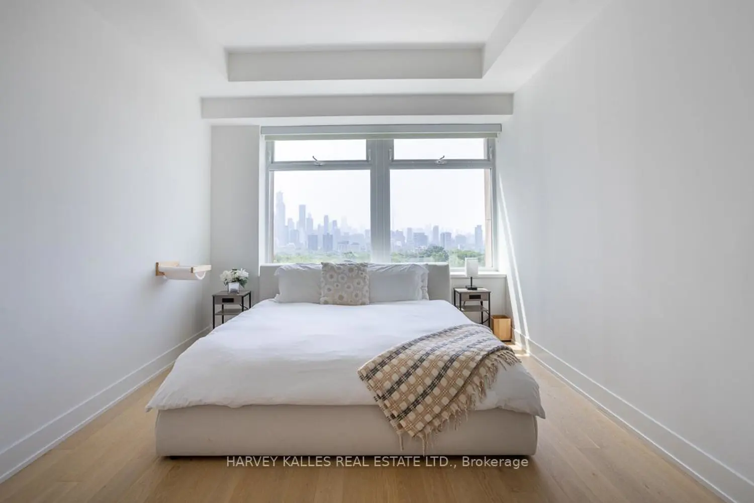 Additional image 9 of 111 St Clair Avenue 1013