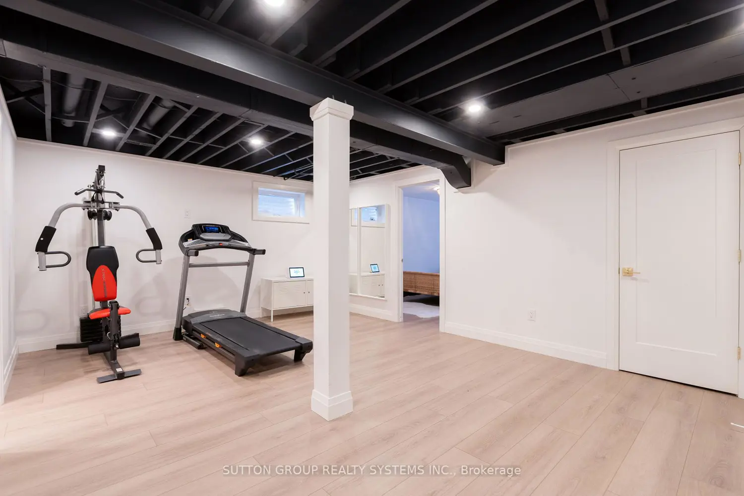 Additional image 16 of 1135 Manor Road