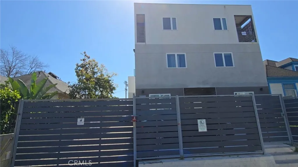 Additional image 18 of 2250 W 14th St, Los Angeles, CA 90006