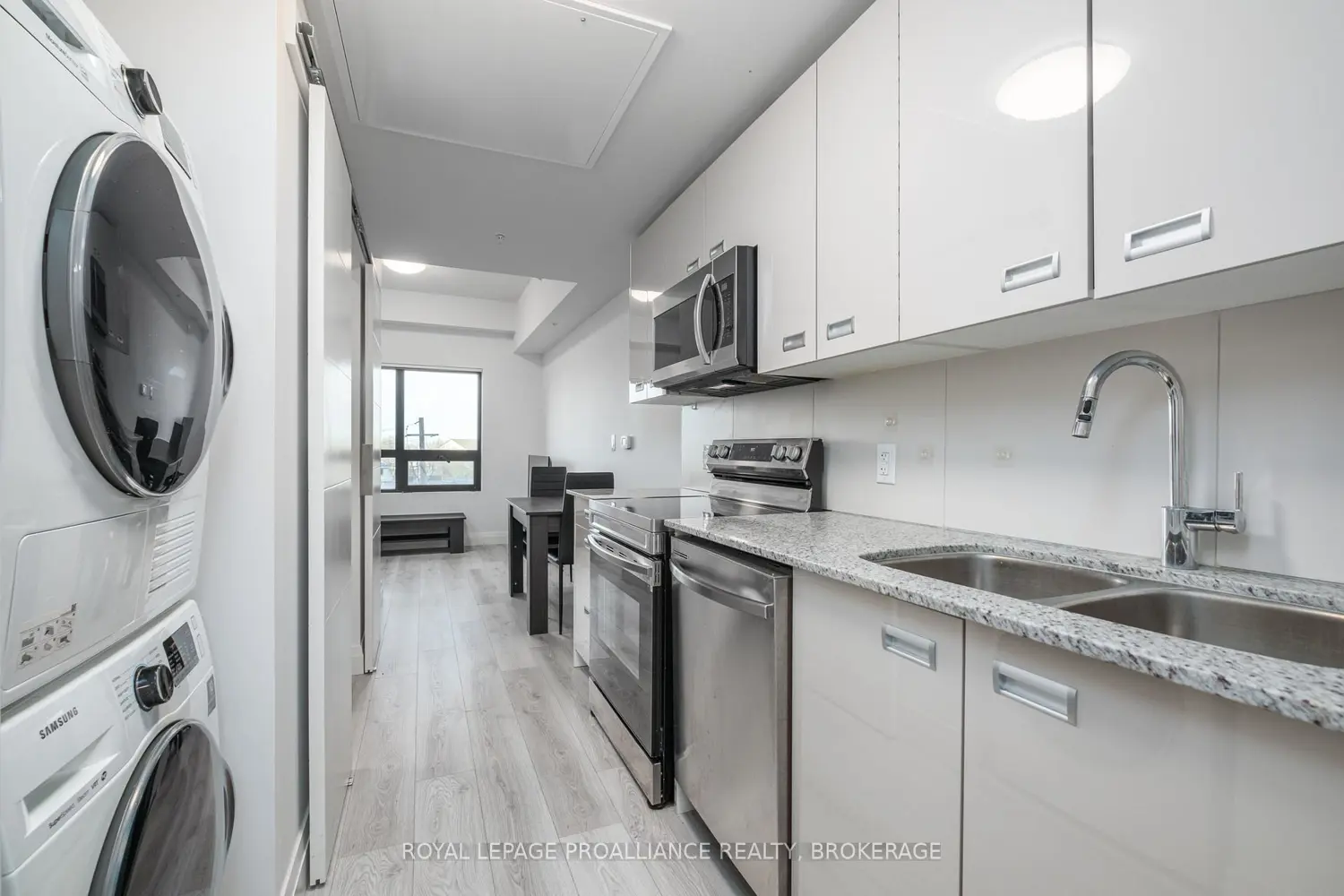 Additional image 3 of 652 Princess Street 415