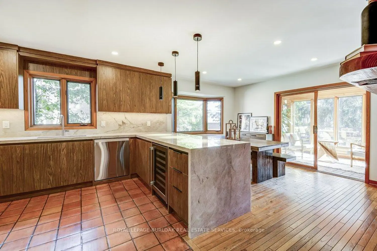 Additional image 4 of 9 Foresthill Crescent