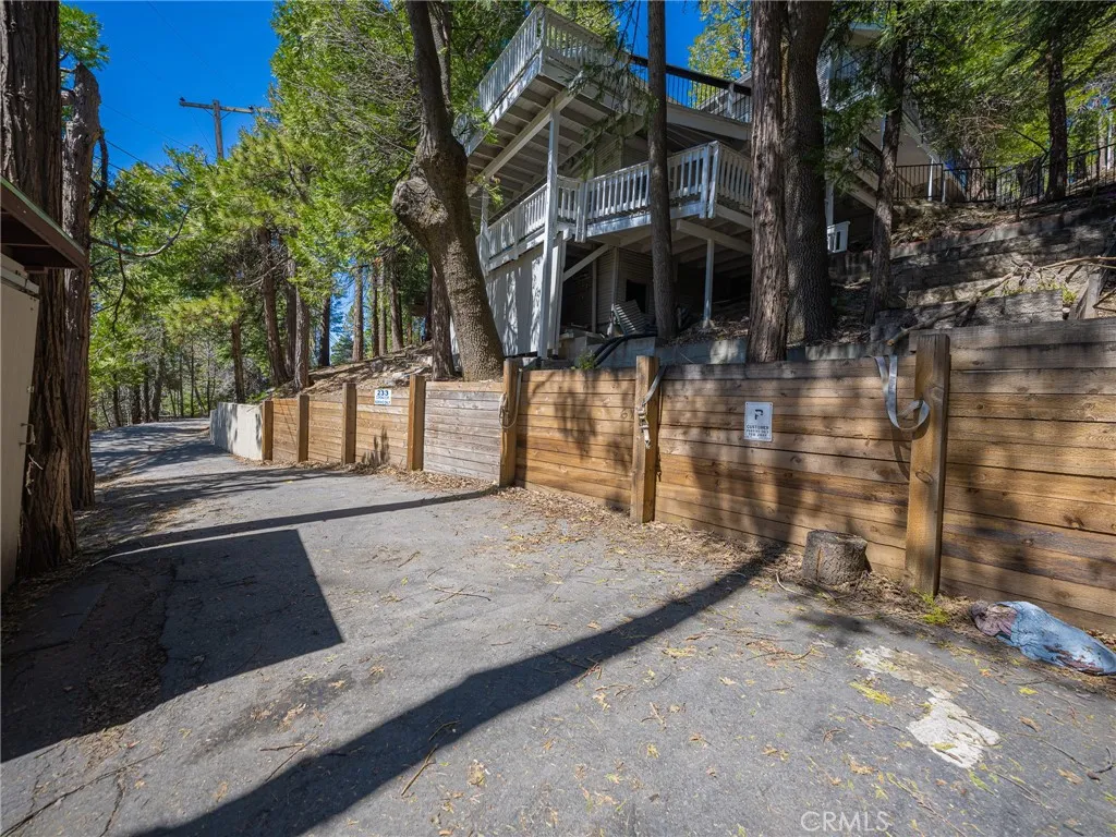 Additional image 138 of 233 Corona Ln, Lake Arrowhead, CA 92352