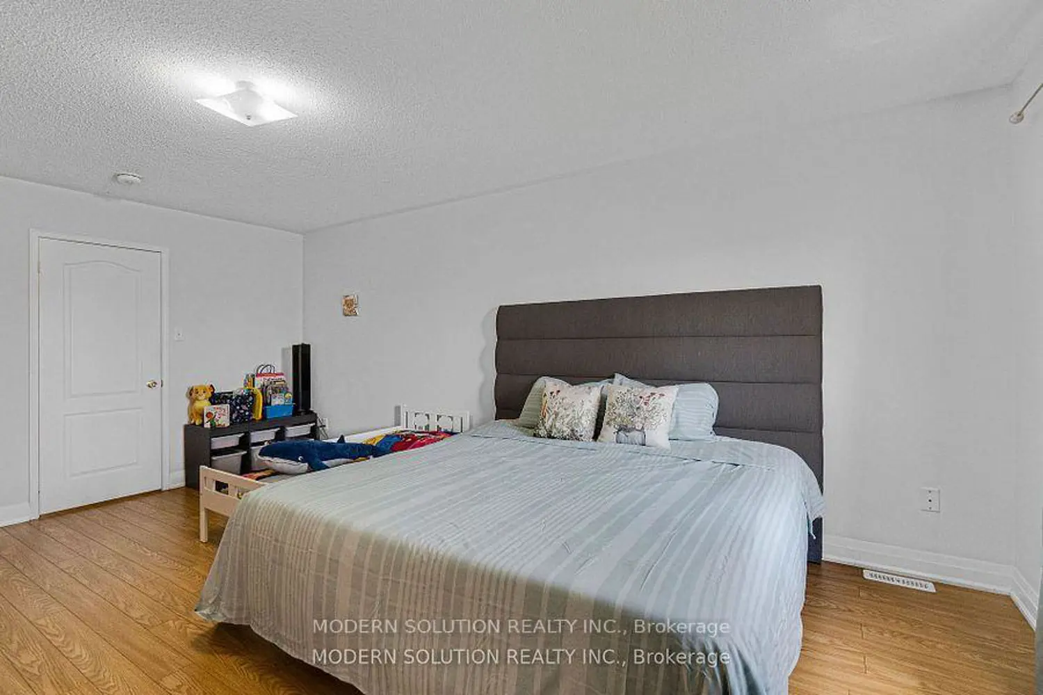 Additional image 8 of 67 Roundstone Drive