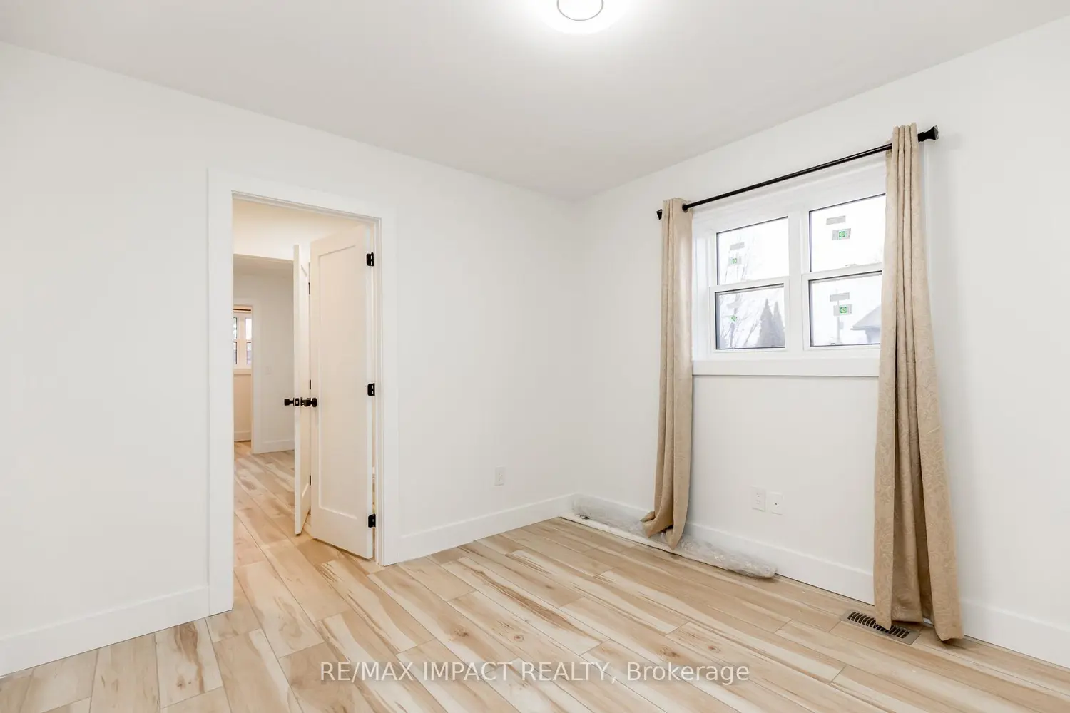 Additional image 11 of 781 Oliva Street