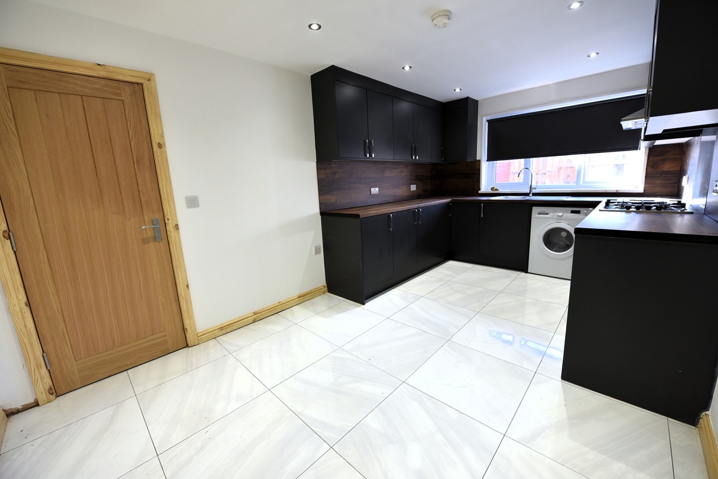 3 Bed Terraced House, St Johns Close, LS6, N1 7GU