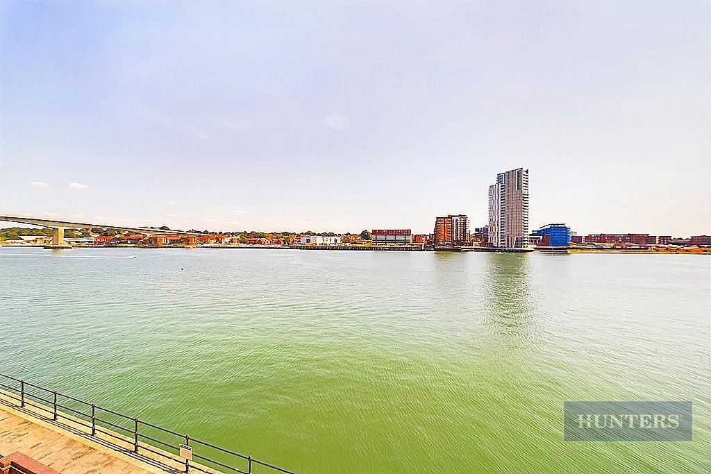 Additional image 8 of 2 bed flat for saleMoorhead Court, Ocean Village SO14