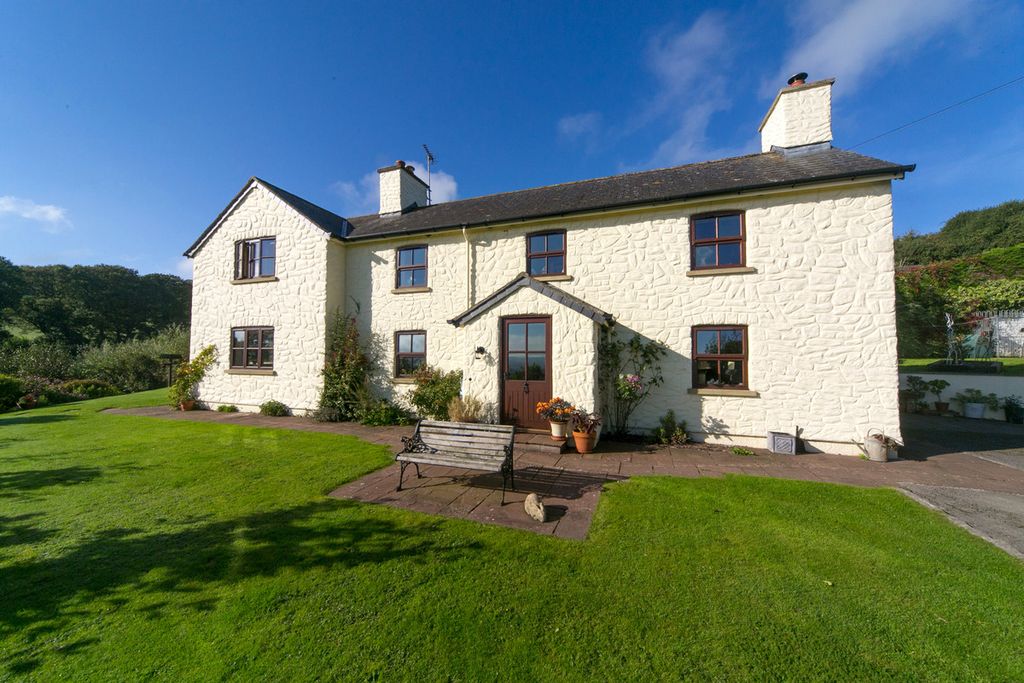 4 bed detached house for saleLlanelian, Conwy LL29
