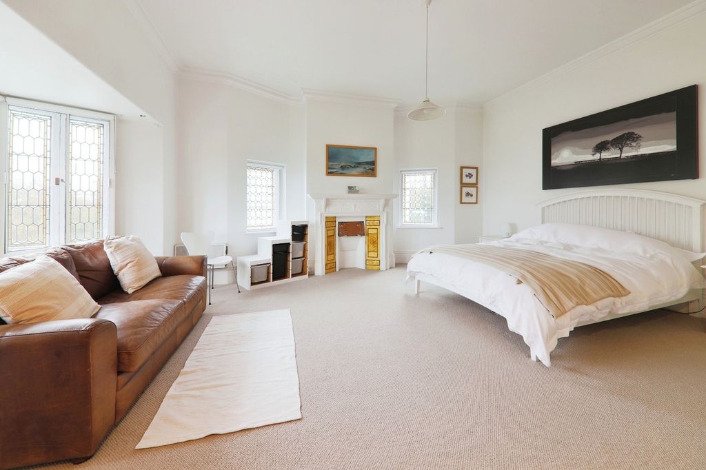 Additional image 18 of 7 bed detached house for saleRedcliff Road, Hessle, East Riding Of Yorkshire HU13
