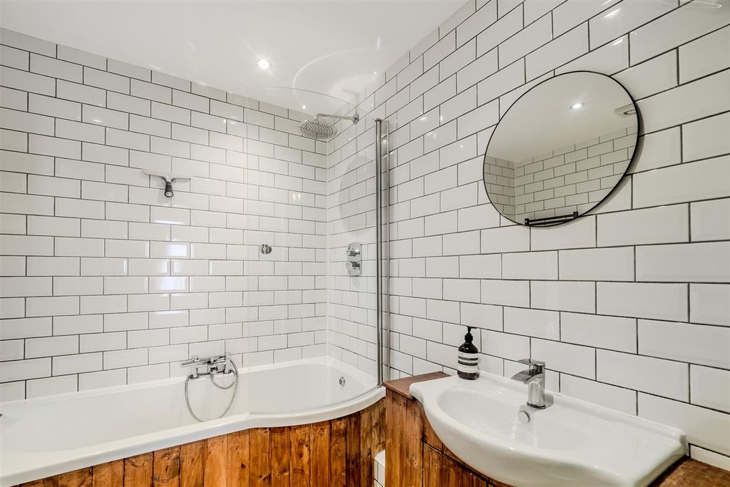Additional image 13 of 2 bed flat for saleDial Hill Road, Clevedon BS21