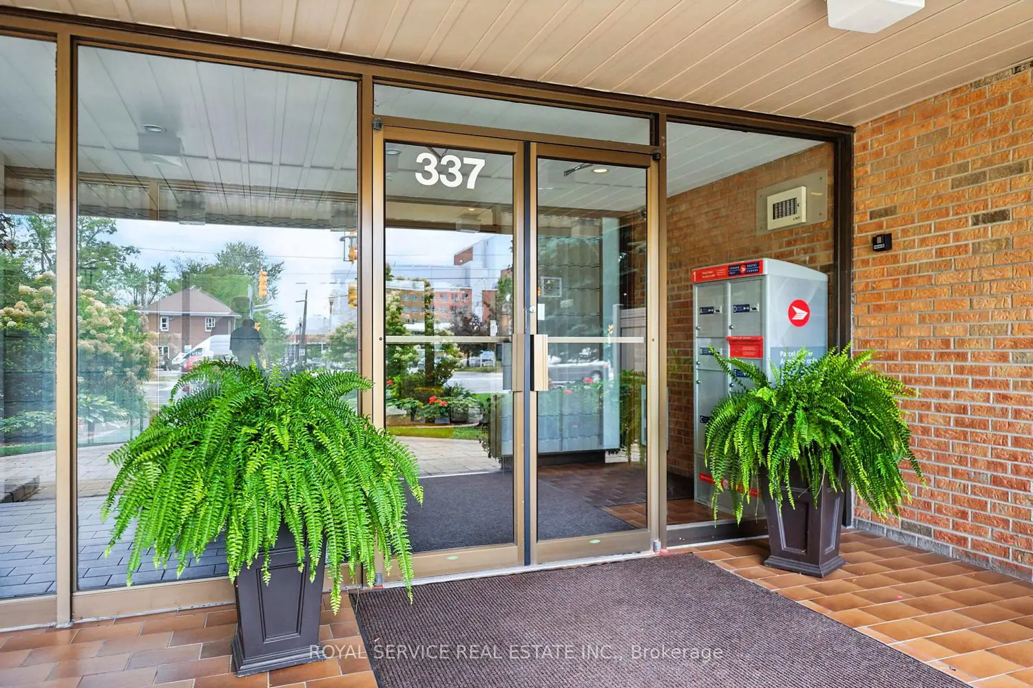 Additional image 2 of 337 Simcoe Street 101