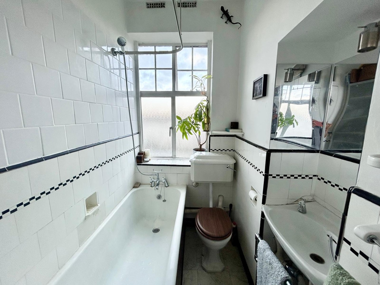 Additional image 8 of 1 Bed Flat, Gilling Court, NW3, N1 7GU