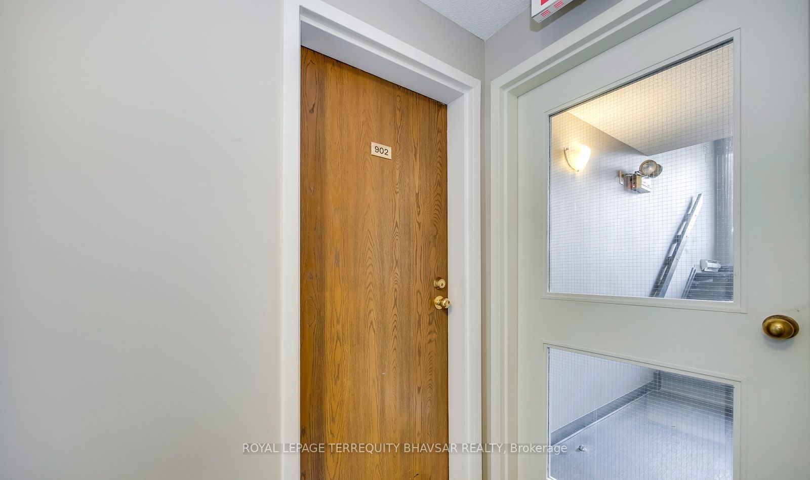 Additional image 3 of 902-565 Greenfield Avenue, Kitchener, ON, N2C 2P5