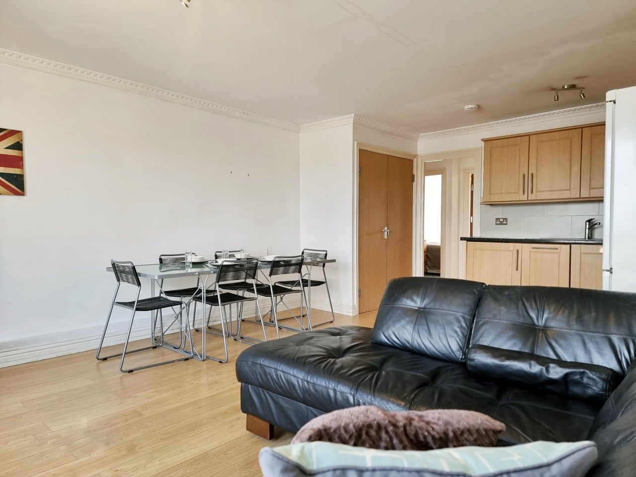 Additional image 4 of 2 Bed Flat, Mossbury Road, SW11, N1 7GU