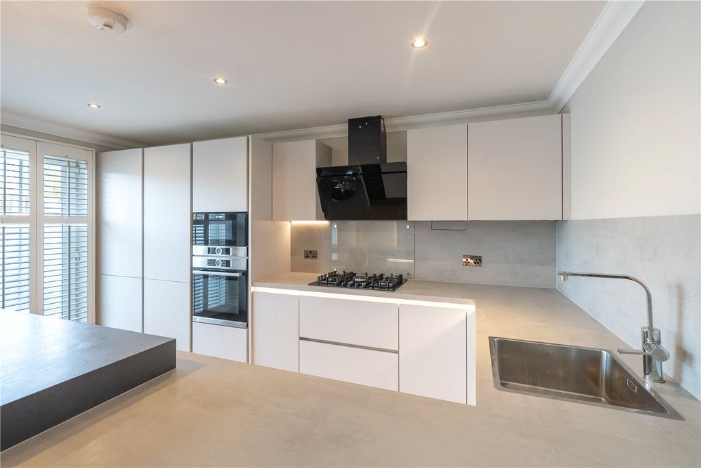 Additional image 9 of 2 bed flat for sale150B Queens Road, Aberdeen AB15