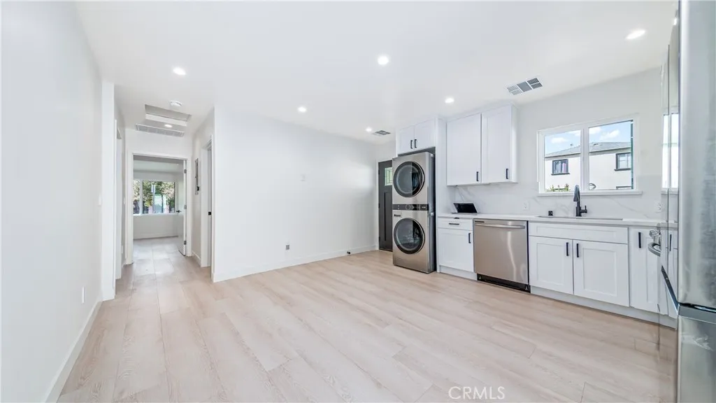 Additional image 7 of 7122 Teesdale Ave, North Hollywood, CA 91605