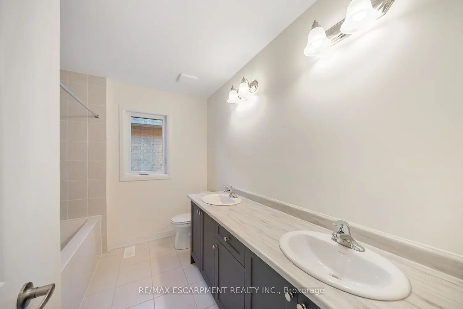 Additional image 15 of 461 Adelaide Street