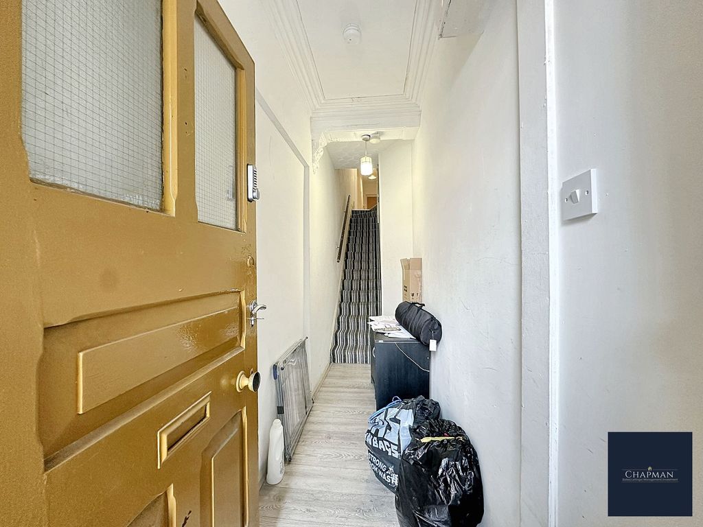 4 bed flat for saleCrwys Road, Cardiff CF24 photo 5