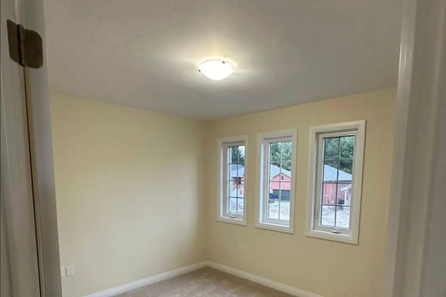 Additional image 11 of 5 Revol Road