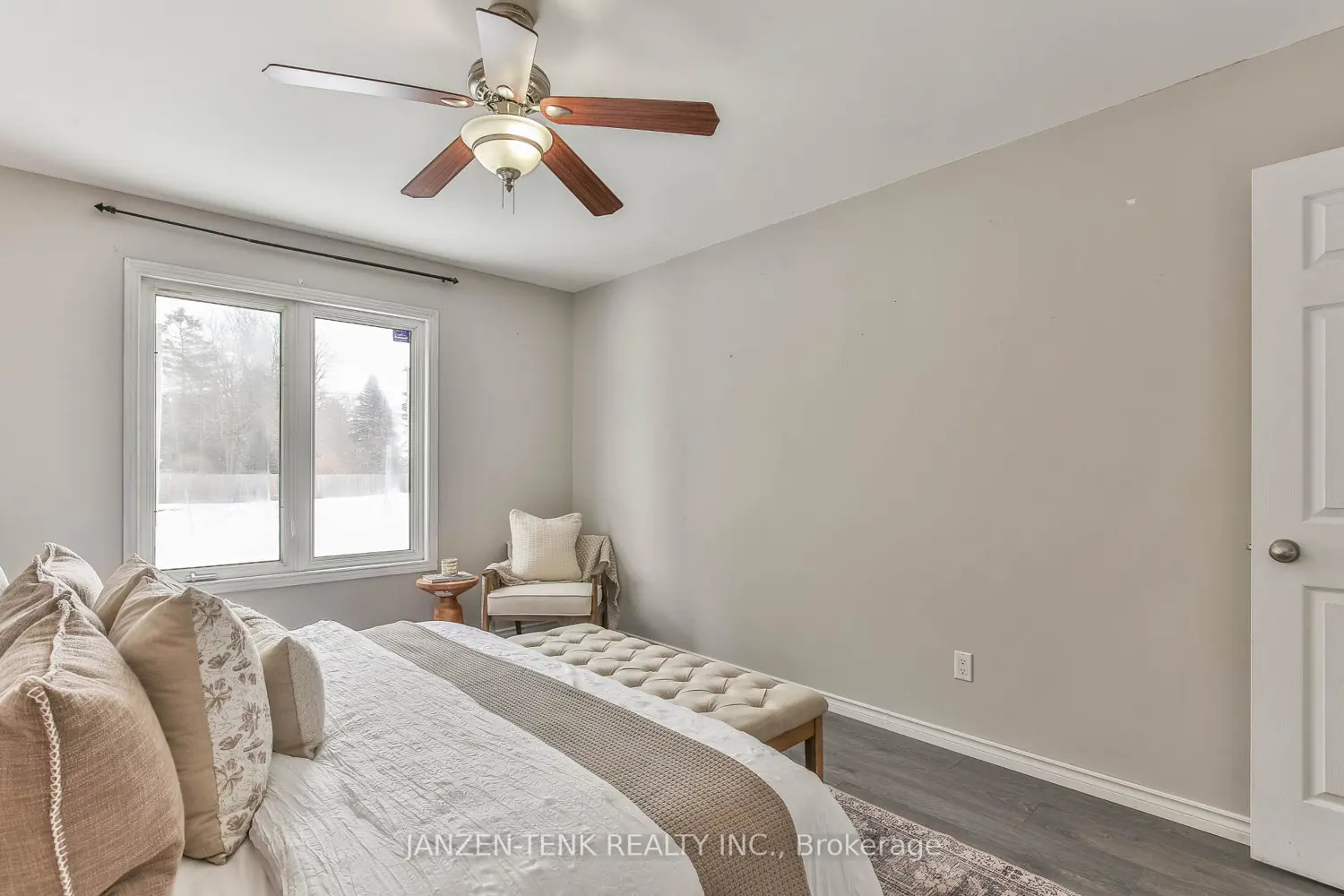 Additional image 11 of 56092 Calton Line