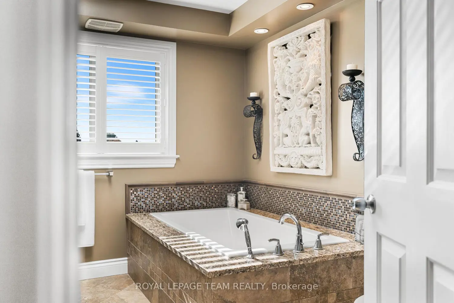 Additional image 11 of 6501 Wellwood Street