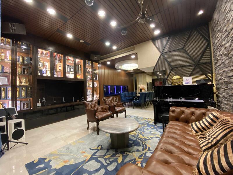 205A Greenwood Avenue