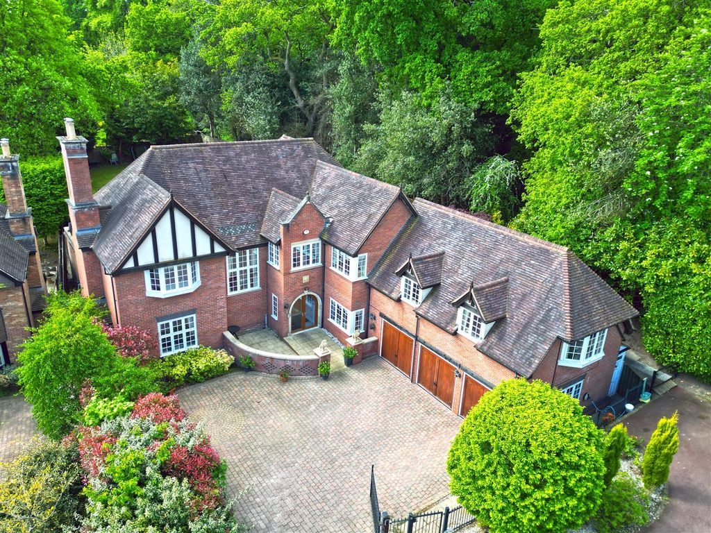 6 bed detached house for saleBlackroot Road, Four Oaks B74