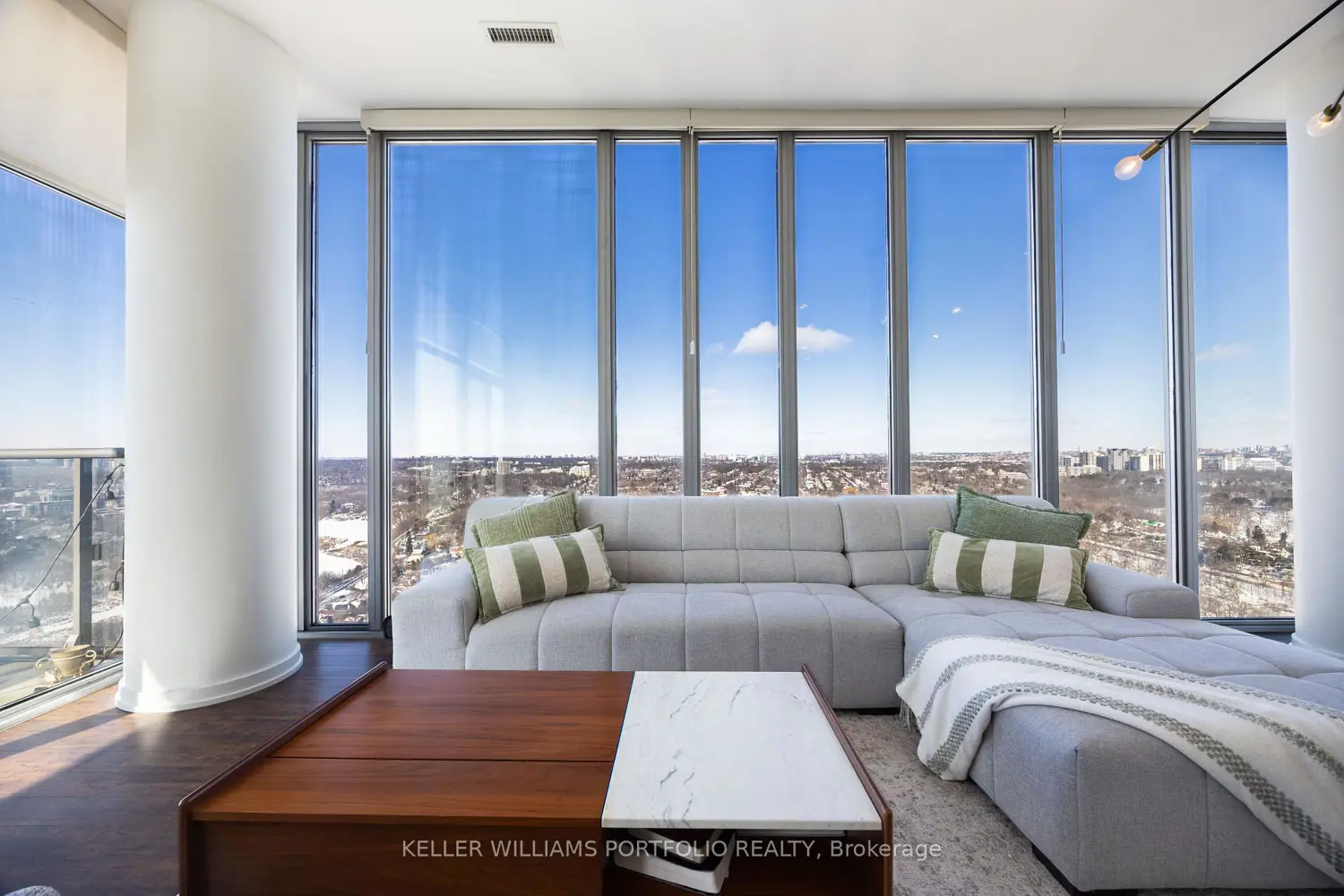 Additional image 4 of 105 The Queensway Avenue 3401