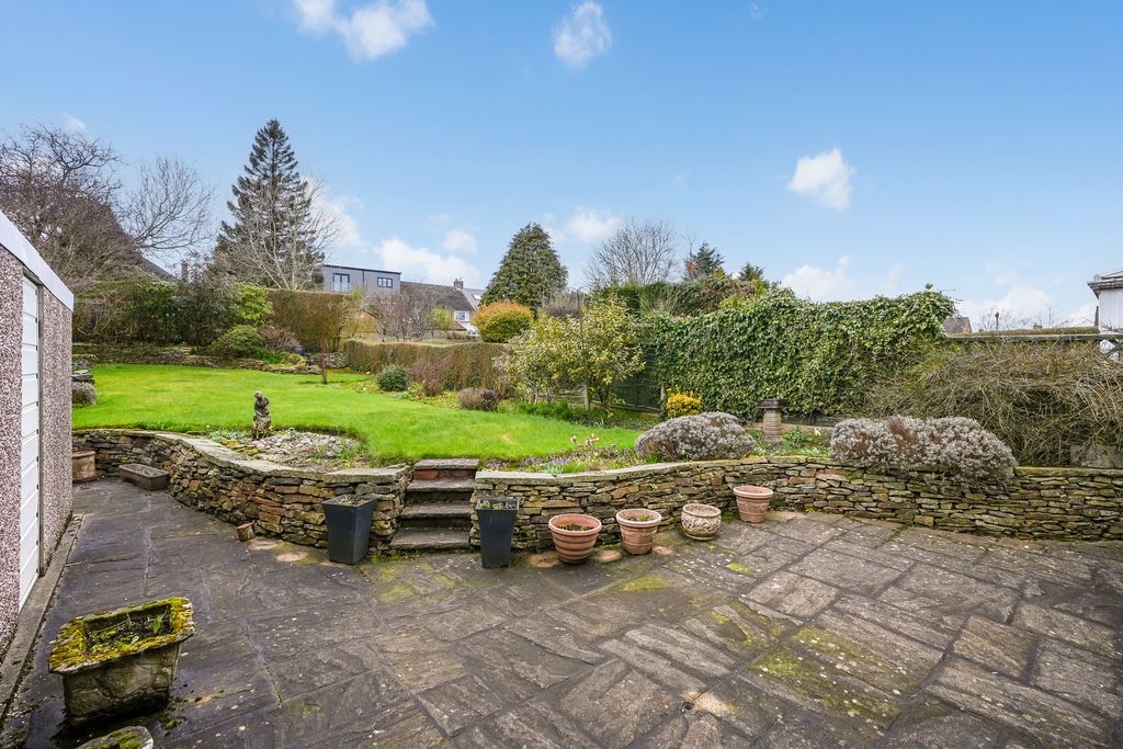 Additional image 3 of 3 bed semi-detached house for saleHallam Grange Road, Fulwood, Sheffield S10