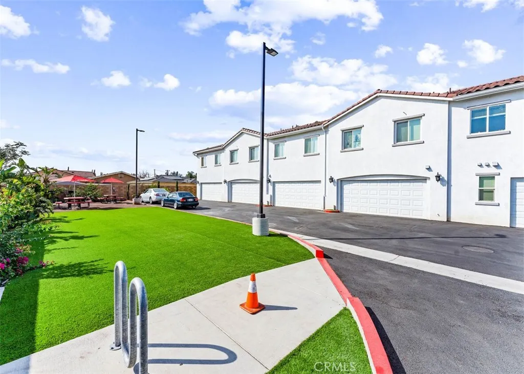 Additional image 38 of 13665 Arrow Rte Unit 9, Fontana, CA 92335