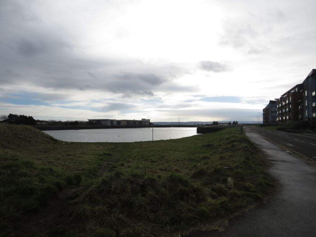 Additional image 19 of 3 bed flat for saleFlat, Cwrt Westfa, Pentre Doc Y Gogledd, Llanelli SA15
