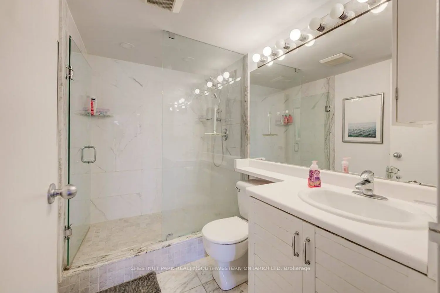 Additional image 11 of 33 Harbour Square 1017