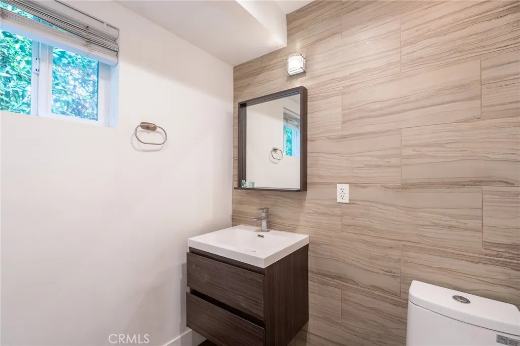 Additional image 34 of 6810 Simpson Ave Unit 2, North Hollywood, CA 91605