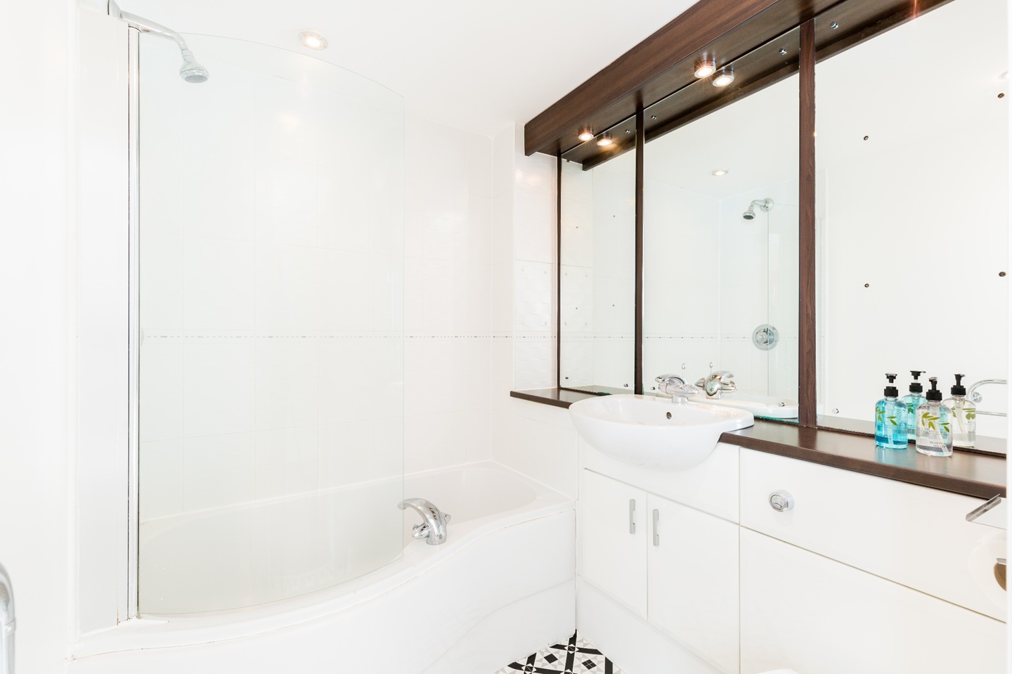 Additional image 14 of 2 Bed Flat, Masshouse Plaza, B5, N1 7GU