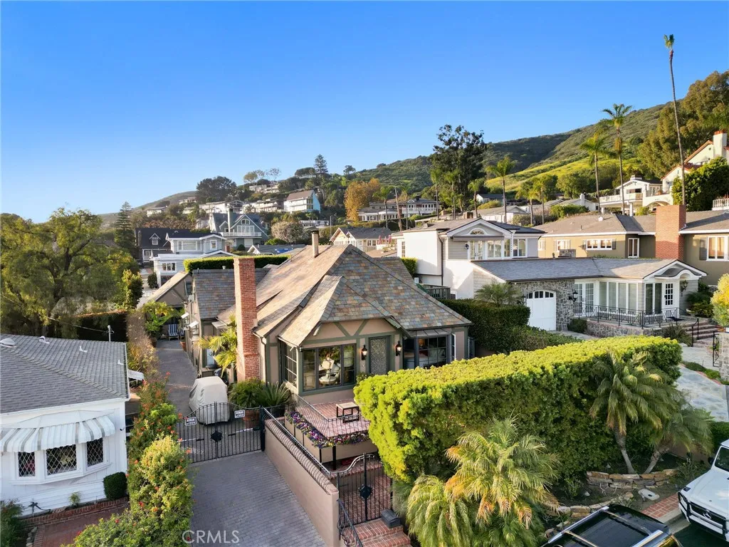 486 Holly Street, Laguna Beach, CA 92651
