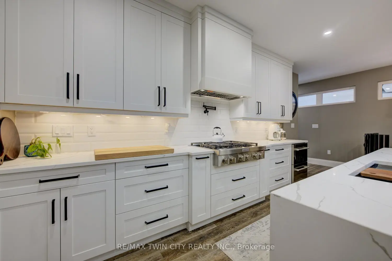 Additional image 6 of 43711 Adelaide Street
