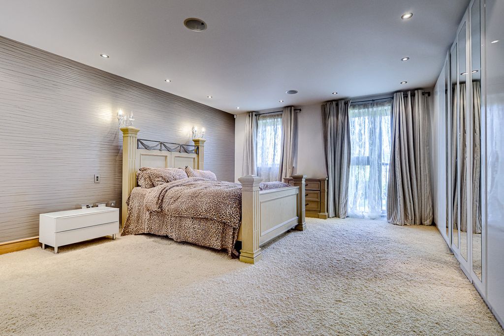 Additional image 9 of 2 bed flat for saleChalkwell Esplanade, Chalkwell SS0
