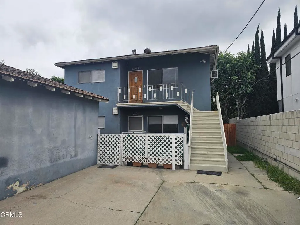 12246 Oxnard Street Unit 1st Fl, Los Angeles, CA 91606