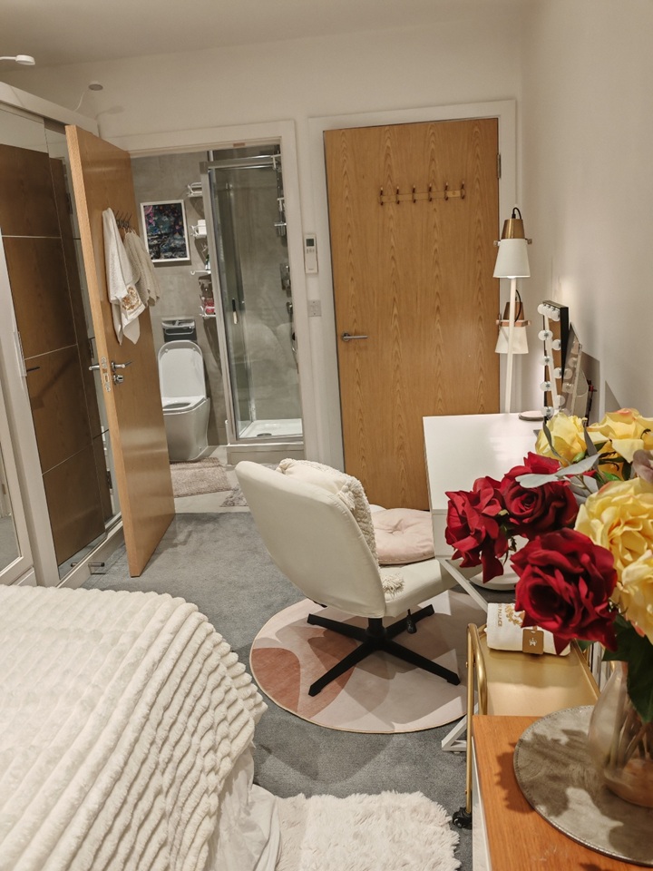 Additional image 3 of Room in a Shared Flat, North End Road, SW6, N1 7GU