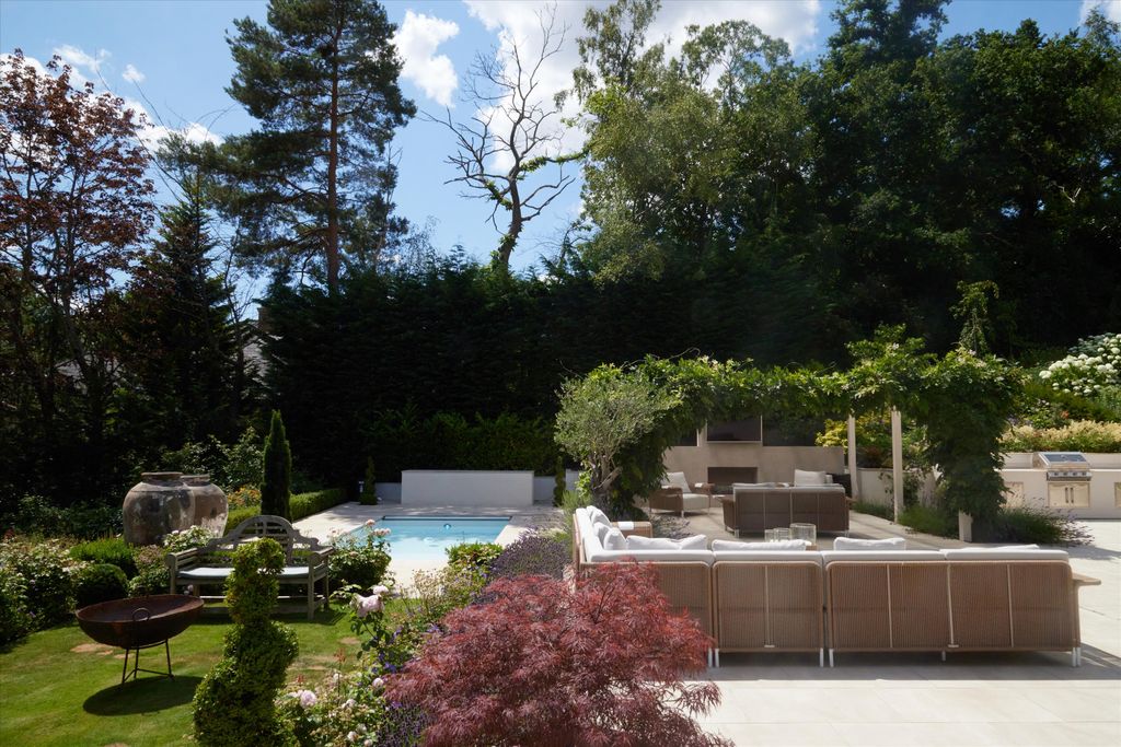 Additional image 25 of 6 bed detached house for saleRodona Road, St George's Hill, Weybridge, Surrey KT13