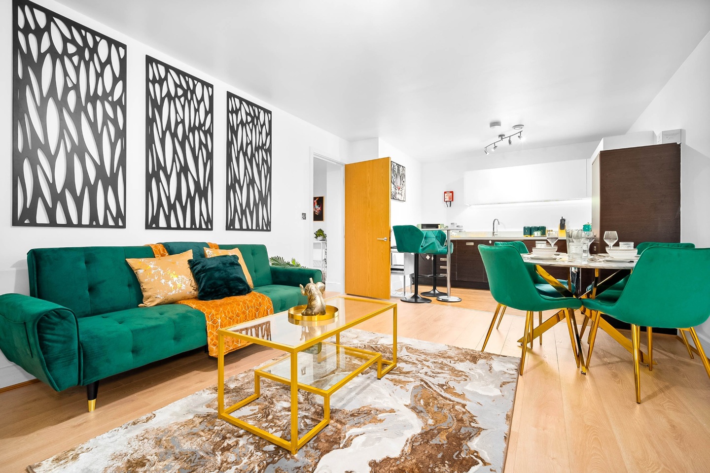 2 Bed Flat, Upper Marshall Street, B1, N1 7GU