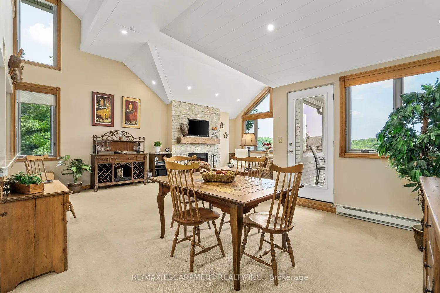 Additional image 9 of 131 Grandview Hilltop Drive 1