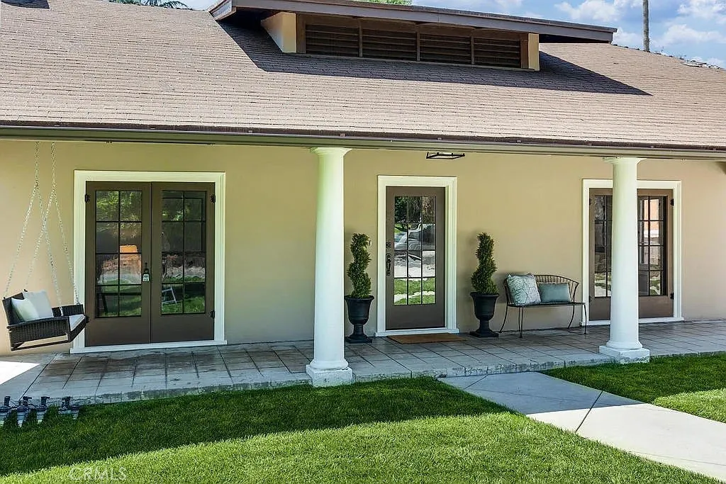 Additional image 5 of 977 N Hill Ave, Pasadena, CA 91104