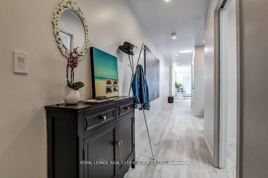 Additional image 6 of A-6 Florence Crescent, Toronto, ON, M6N 4E4