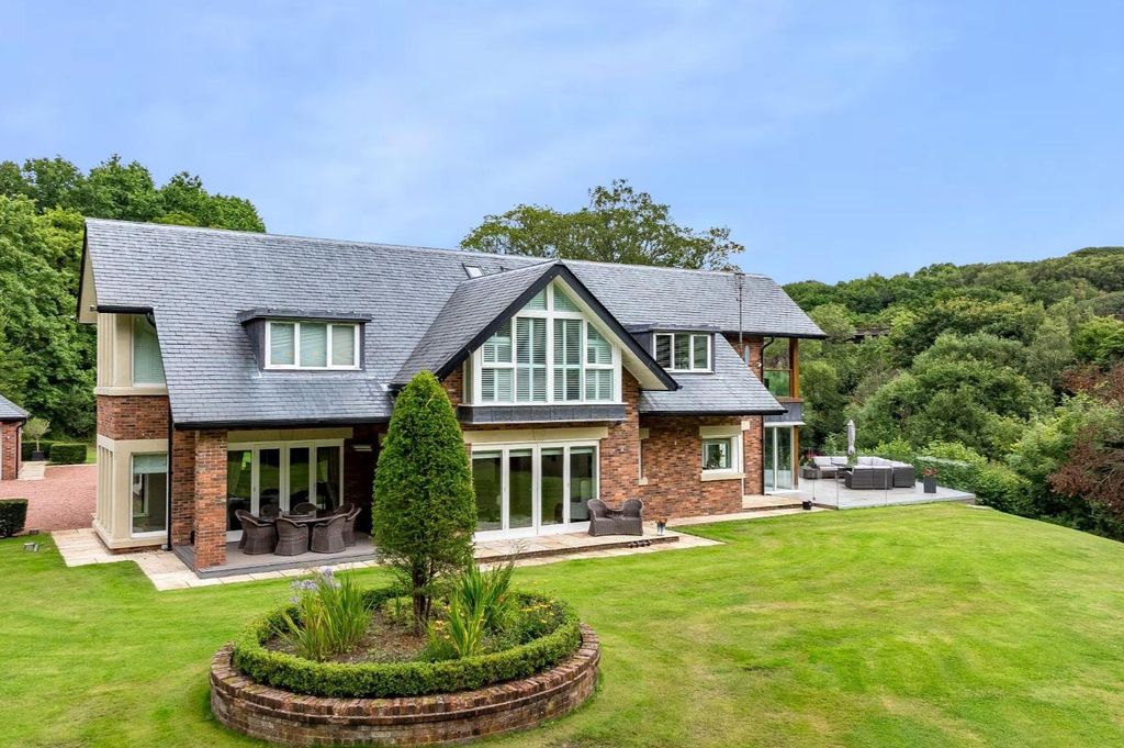 Additional image 3 of 5 bed detached house for saleThe Pump House, Standish, Wigan WN1