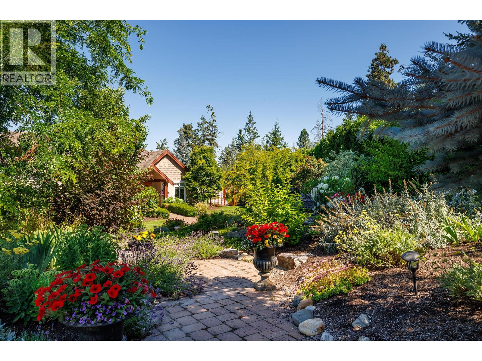 Additional image 2 of 3672 Luxmoore Road, Kelowna, BC, V1W4C7
