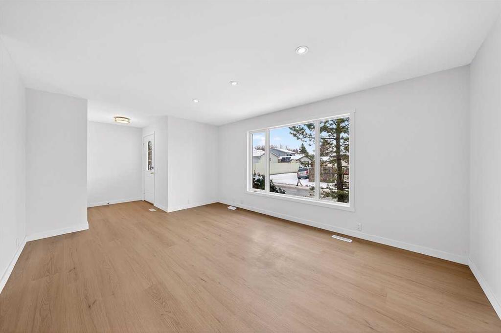 Additional image 5 of 14 Aberdare Crescent NE, Calgary, AB, T2A 6V6