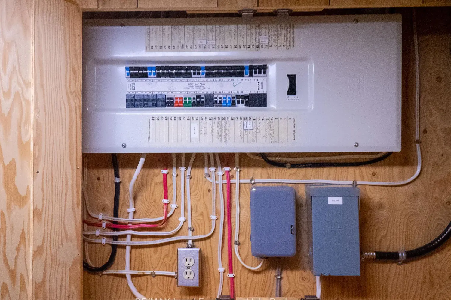 Additional image 10 of 5 Macgregor Beach Road