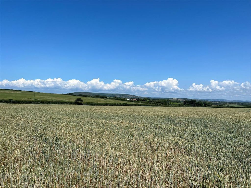 Land for saleNone, Swansea SA3