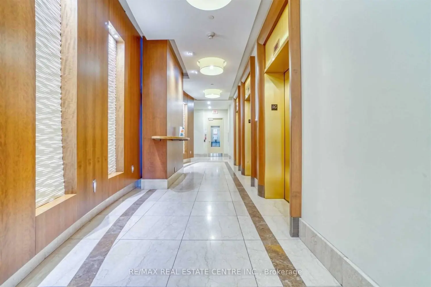 Additional image 5 of 100 John Street 1203