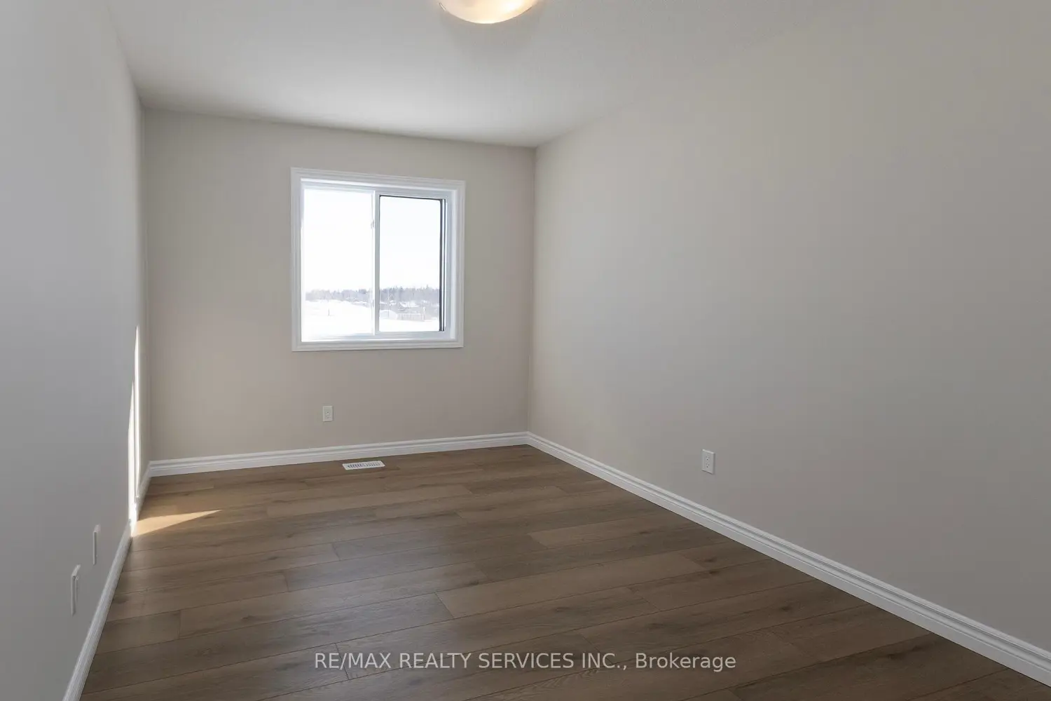 Additional image 13 of 25 Becker Street